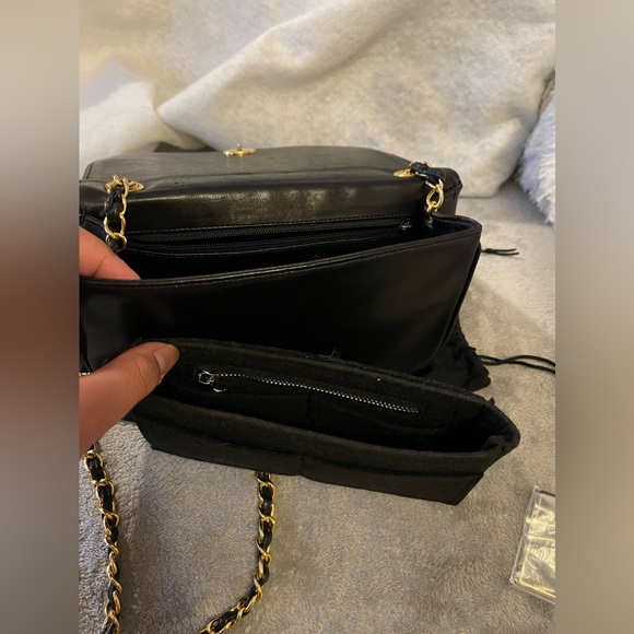 Authentic Vintage CHANEL Black Lambskin Mini CC Full Single Flap Bag - Picture 9 of 14